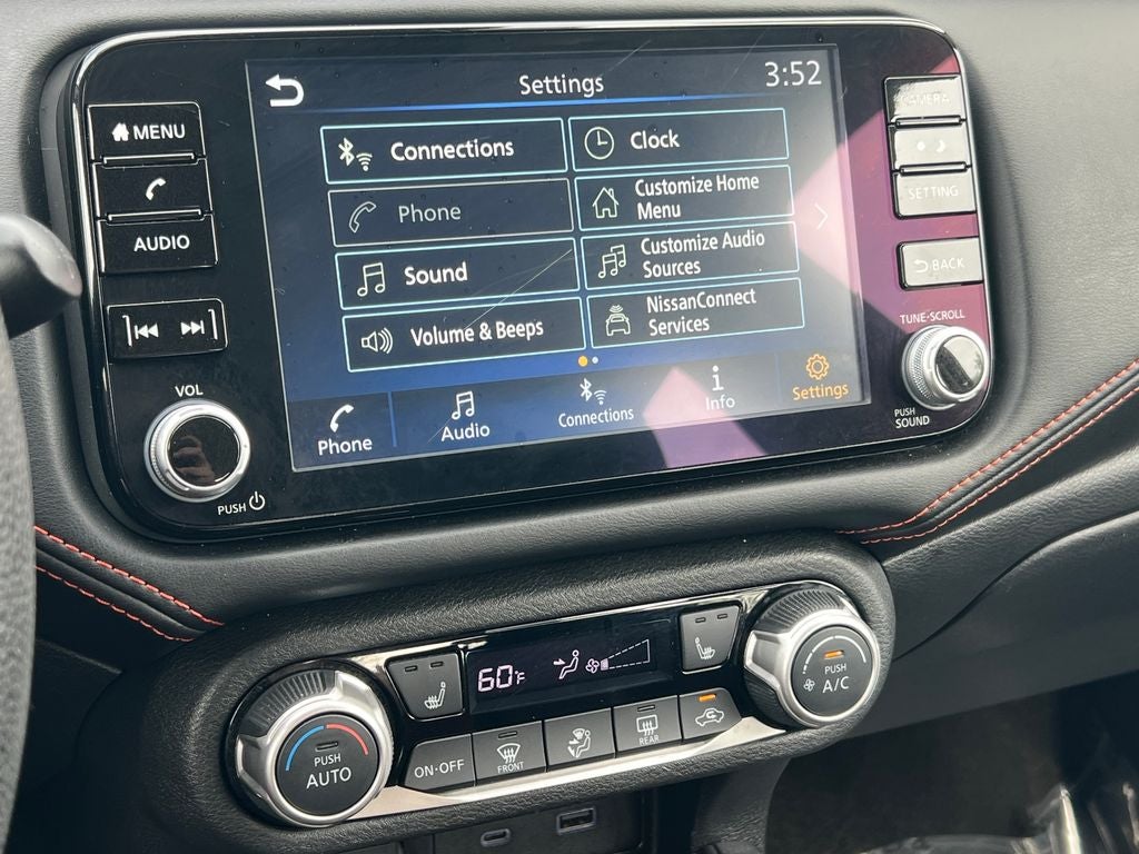 2024 Nissan Versa 1.6 SR