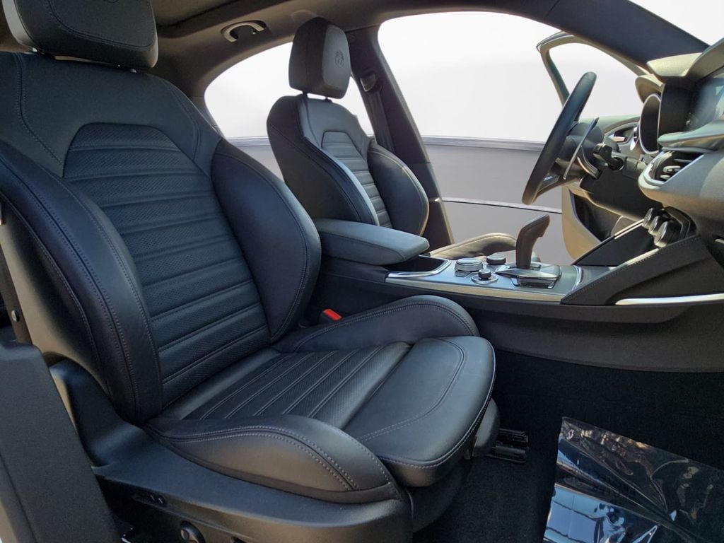2023 Alfa Romeo Stelvio Veloce
