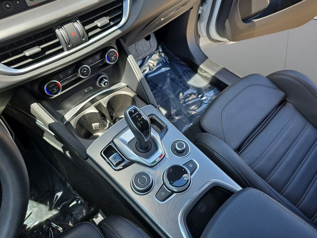 2023 Alfa Romeo Stelvio Veloce