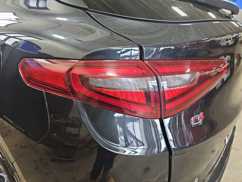 2023 Alfa Romeo Stelvio Veloce