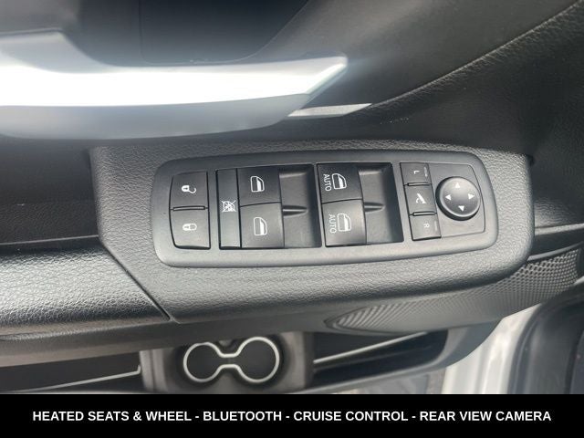 2020 RAM 1500 Big Horn/Lone Star NIGHT EDITION