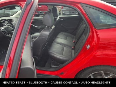 2014 Ford Focus SE LOW MILES