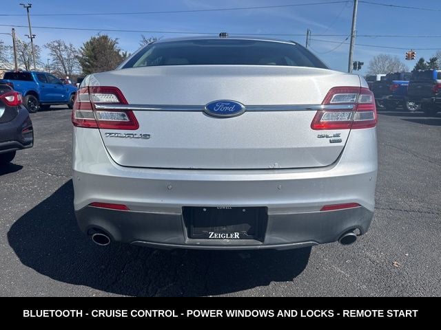 2013 Ford Taurus SEL AWD VERY CLEAN