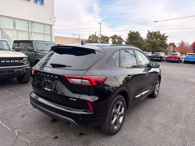 2023 Ford Escape ST-Line LOW MILES