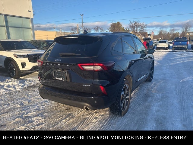 2023 Ford Escape ST-Line Select AWD