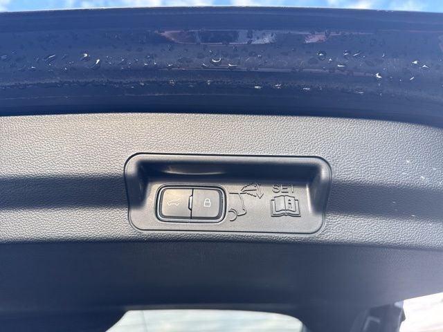 2024 Ford Explorer XLT PANORAMIC ROOF