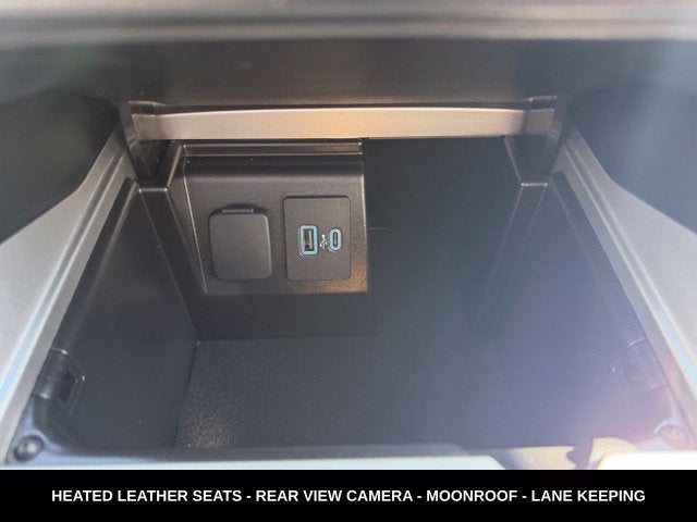 2024 Ford Explorer XLT TWIN PANEL MOONROOF