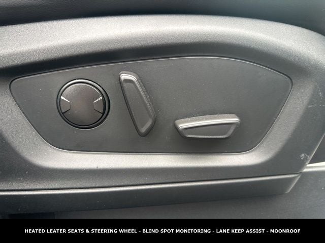 2022 Ford Explorer XLT 4WD