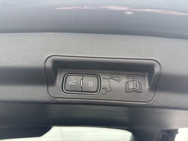 2023 Ford Explorer Limited TWIN PANEL MOONROOF