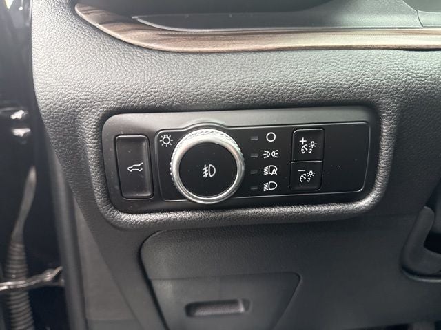 2023 Ford Explorer Limited TWIN PANEL MOONROOF