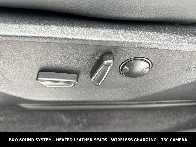 2024 Ford F-150 XLT BLACKOUT PACKAGE