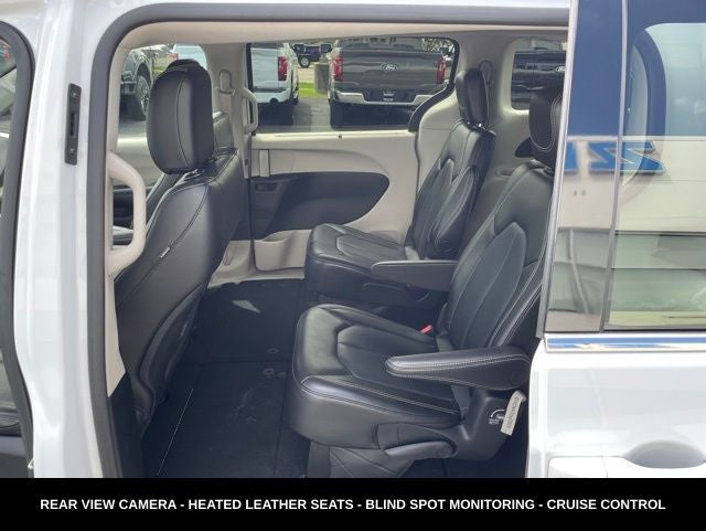 2023 Chrysler Pacifica Touring L ADAPTIVE CRUISE CONTROL
