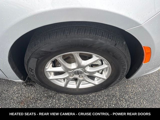 2024 Chrysler Pacifica Touring L STOW N GO SEATING