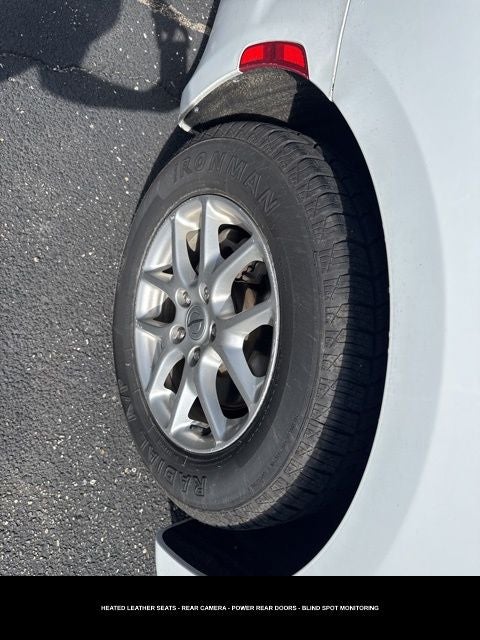 2023 Chrysler Pacifica Touring L HEATED SEATS & STEERING WHEEL