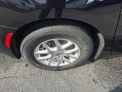 2024 Chrysler Pacifica Touring L STOW N GO SEATING