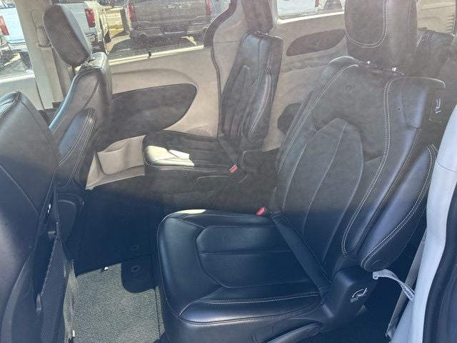 2023 Chrysler Pacifica Touring L STOW N GO SEATING