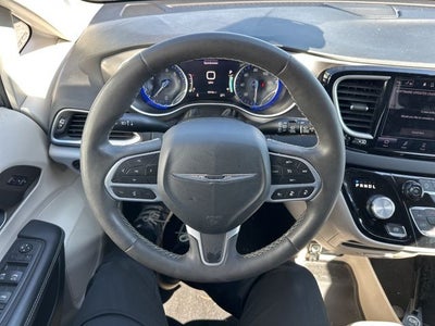 2023 Chrysler Pacifica Touring L STOW N GO SEATING