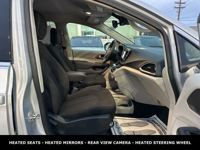2023 Chrysler Voyager LX STOW N GO SEATING
