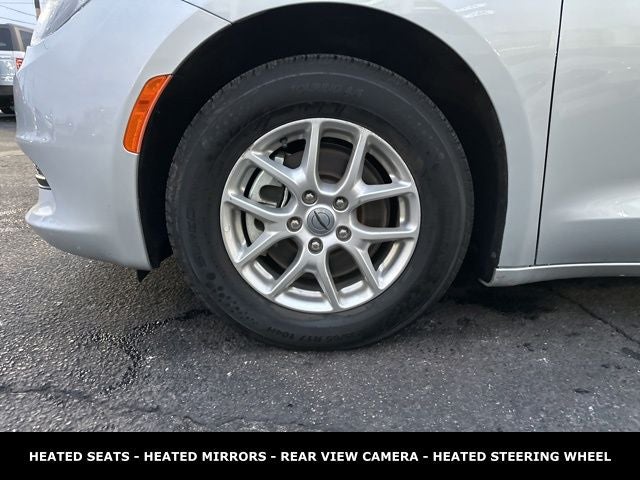 2023 Chrysler Voyager LX STOW N GO SEATING