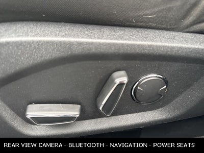 2019 Ford Fusion Hybrid SE 42 MPG