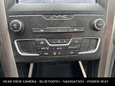 2019 Ford Fusion Hybrid SE 42 MPG