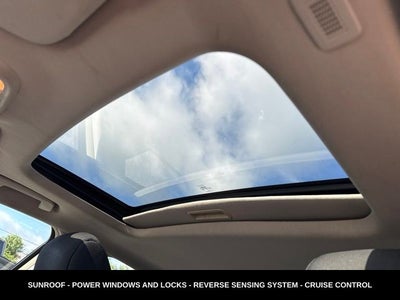 2012 Ford Fusion SE LOW MILE LOCAL TRADE