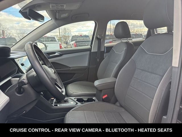 2024 Volkswagen Taos 1.5T SE ONE OWNER