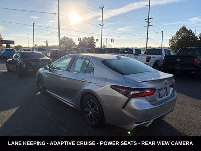 2022 Toyota Camry SE
