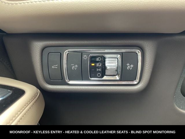 2022 Lincoln Aviator Reserve ELEMENTS PACKAGE PLUS