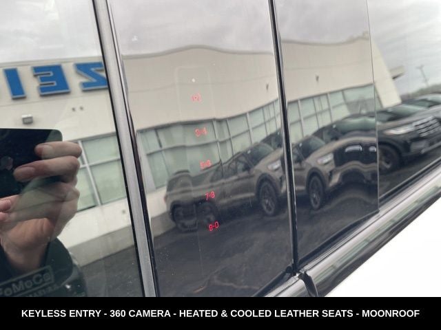 2025 Lincoln Navigator Reserve BLACKOUT PACKAGE