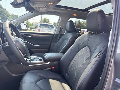 2026 Toyota Highlander Platinum AWD
