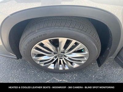 2026 Toyota Highlander Platinum AWD