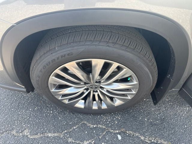 2026 Toyota Highlander Platinum AWD