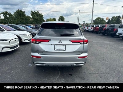2024 Mitsubishi Outlander SE 3RD ROW