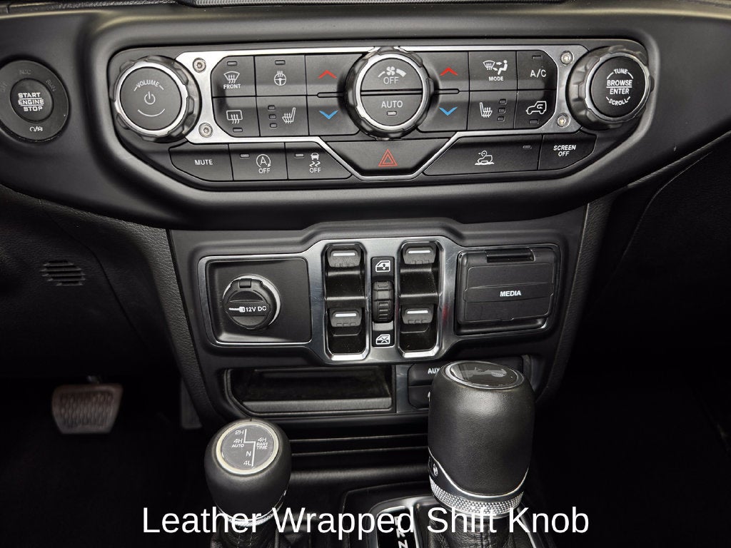2023 Jeep Wrangler Altitude Trailer Tow & Aux Switch Group