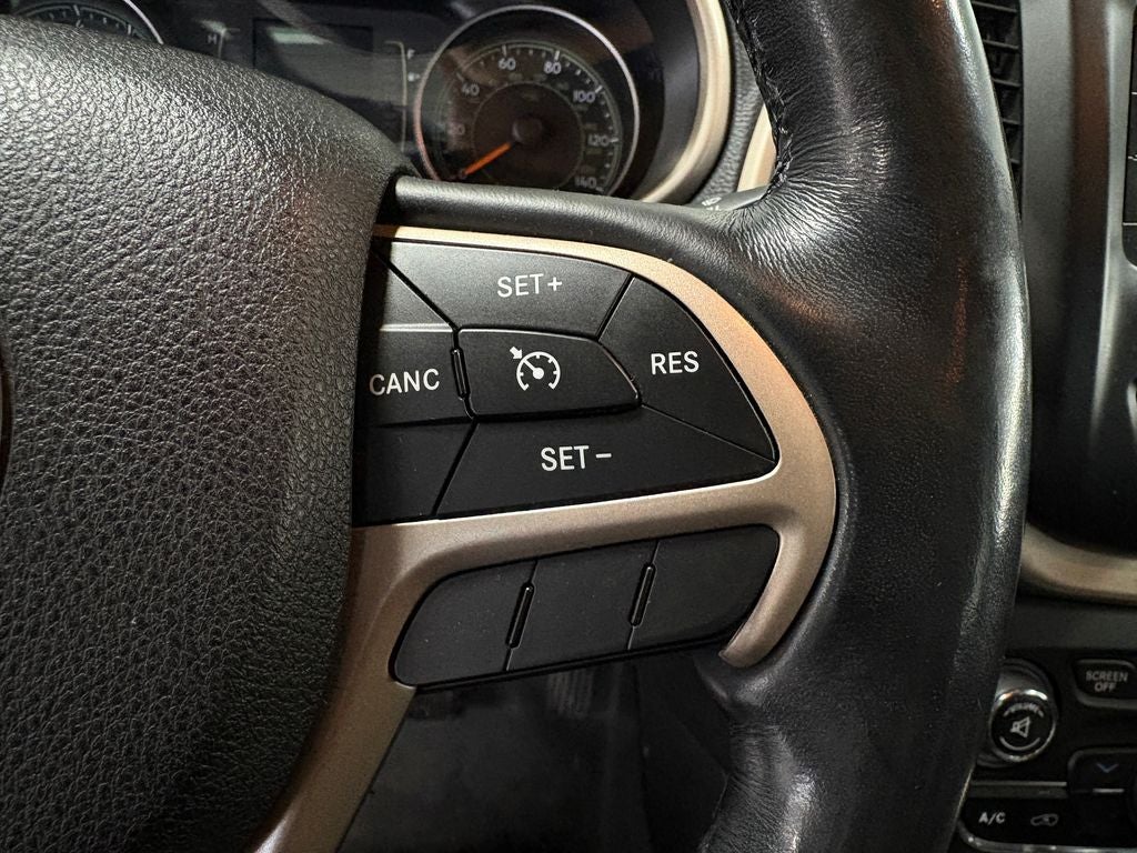 2015 Jeep Cherokee Sport