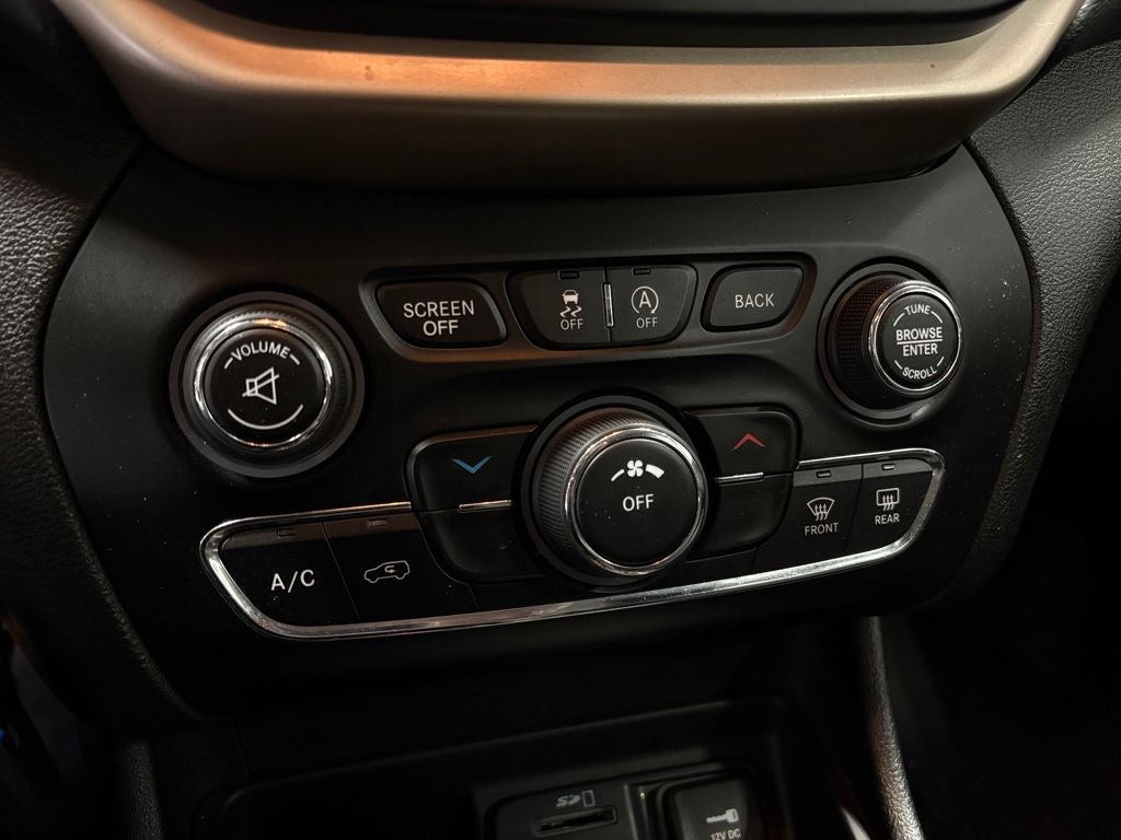 2015 Jeep Cherokee Sport