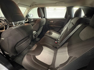 2015 Jeep Cherokee Sport