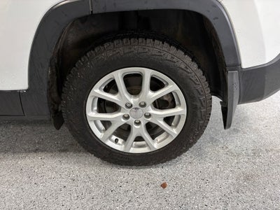 2015 Jeep Cherokee Sport