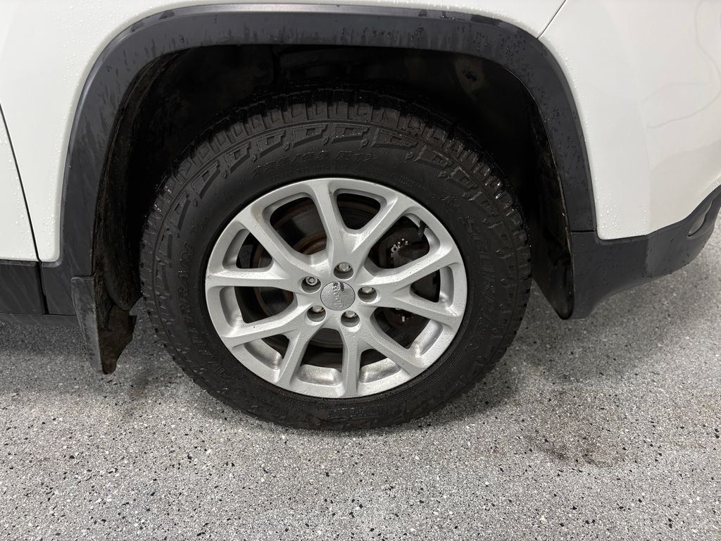 2015 Jeep Cherokee Sport