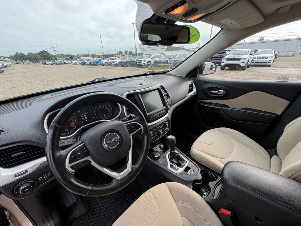 2015 Jeep Cherokee Latitude Full Sunroof
