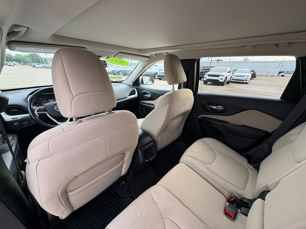 2015 Jeep Cherokee Latitude Full Sunroof