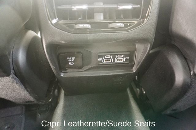 2023 Jeep Grand Cherokee Altitude X Power Sunroof & Radio: Uconnect 5 w/8.4" Display &