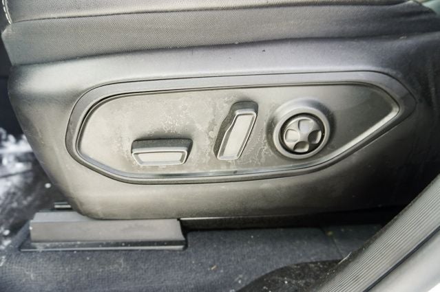 2023 Jeep Grand Cherokee Altitude X Power Sunroof & ParkView Rear Back-Up Camera