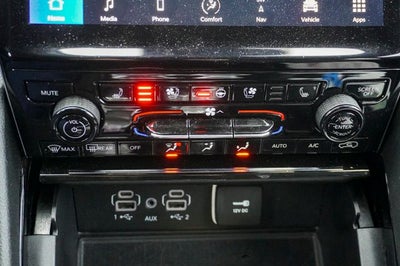 2023 Jeep Grand Cherokee Limited Blackout Package with Navigation