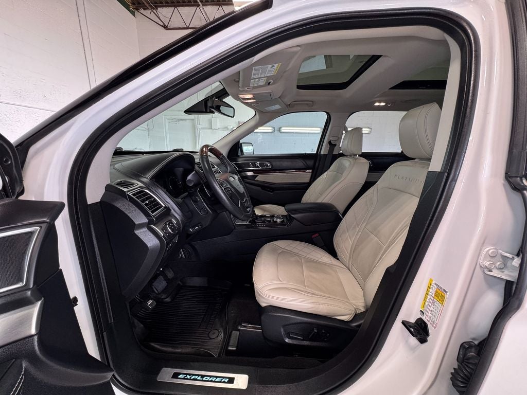 2019 Ford Explorer Platinum