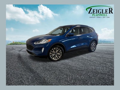 2022 Ford Escape Hybrid Titanium