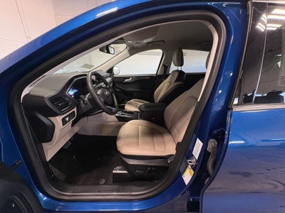 2022 Ford Escape Hybrid Titanium