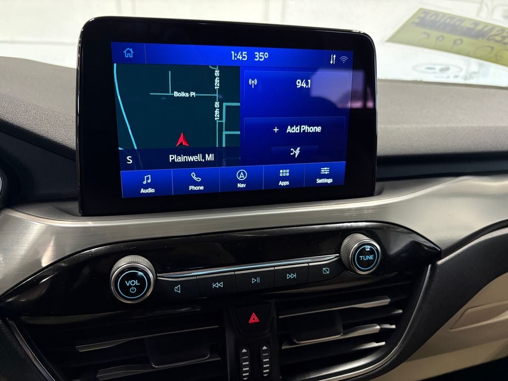 2022 Ford Escape Hybrid Titanium