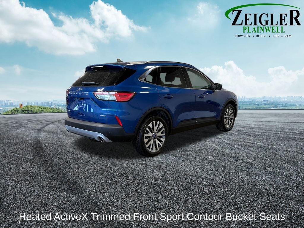 2022 Ford Escape Hybrid Titanium